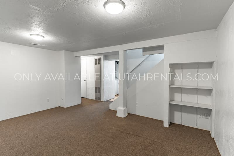 Provo House: 1278 E 520 S