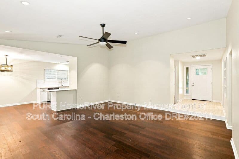 Mount Pleasant House: 1571 Hidden Bridge Dr