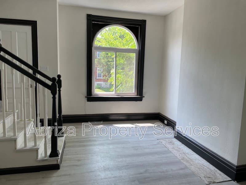 St. Louis Townhome: 3552 Nebraska Ave