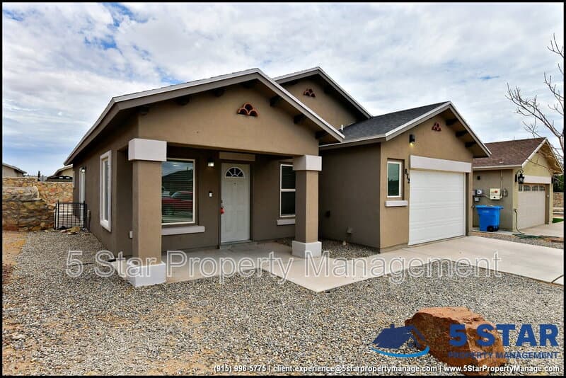 El Paso House: 872 Colbert Shapleigh Place !!