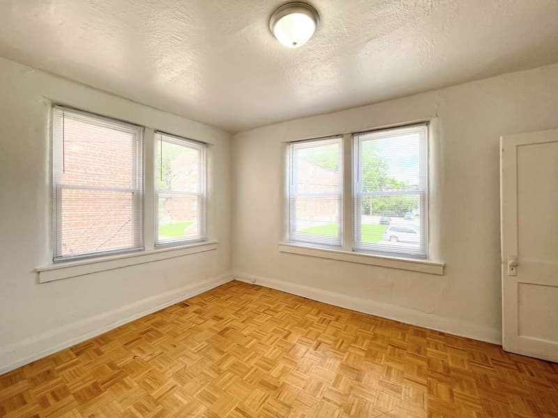 St Louis Condo: 7202 Lyndover Pl