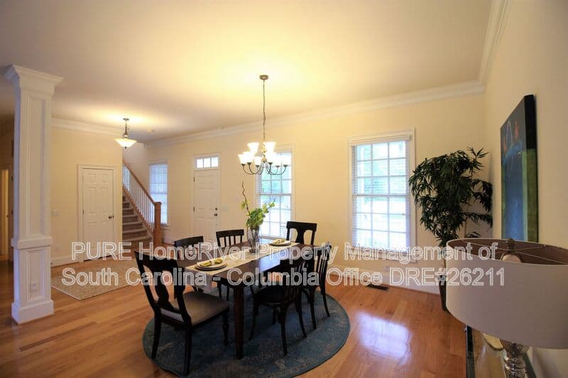 Columbia House: 395 Highland Point Drive