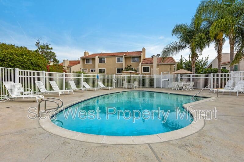 Carlsbad Condo: 6907 Quail Pl.