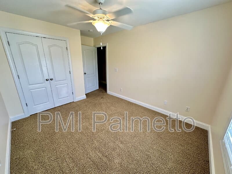 Lexington Townhome: 117 Park Ridge Way
