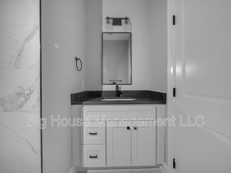 Baltimore Condo: 707 Druid Park Lake Dr
