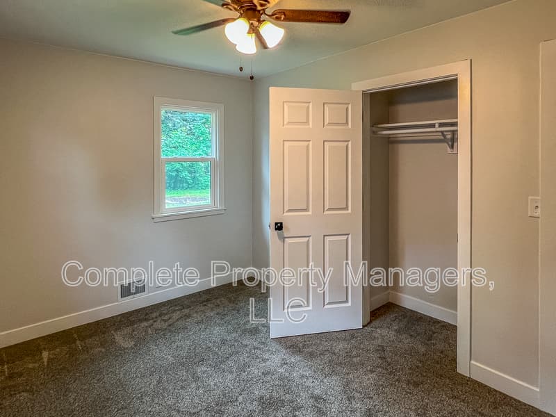 Albert Lea House: 1405 West Clark Street
