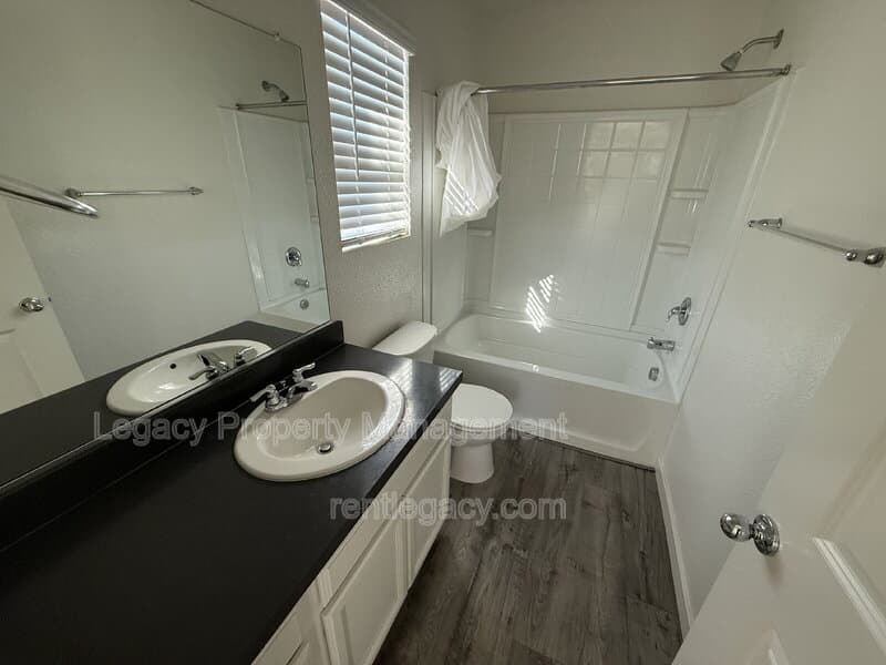 Sacramento House: 4364 White Ash Ln