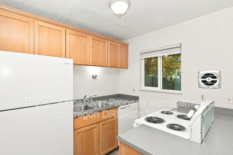 Portland Townhome: 6919 N Ida Ave