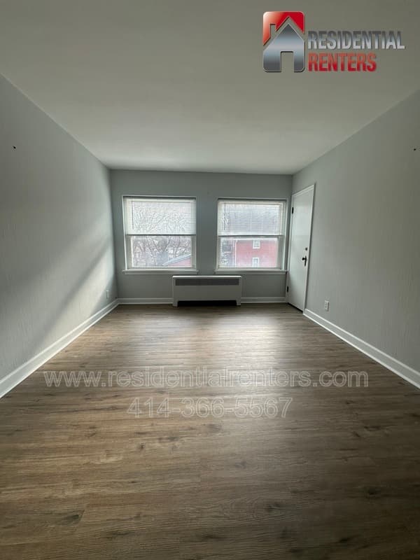 West Allis Condo: 8020 W Becher Street