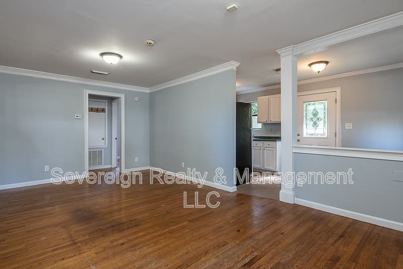 Atlanta House: 568 Stokeswood Ave SE