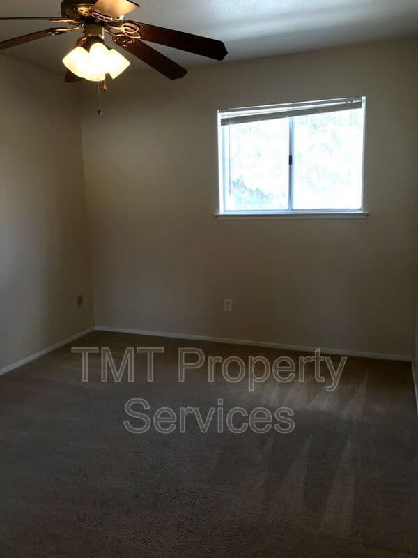 Citrus Heights House: 6503 Donegal Dr