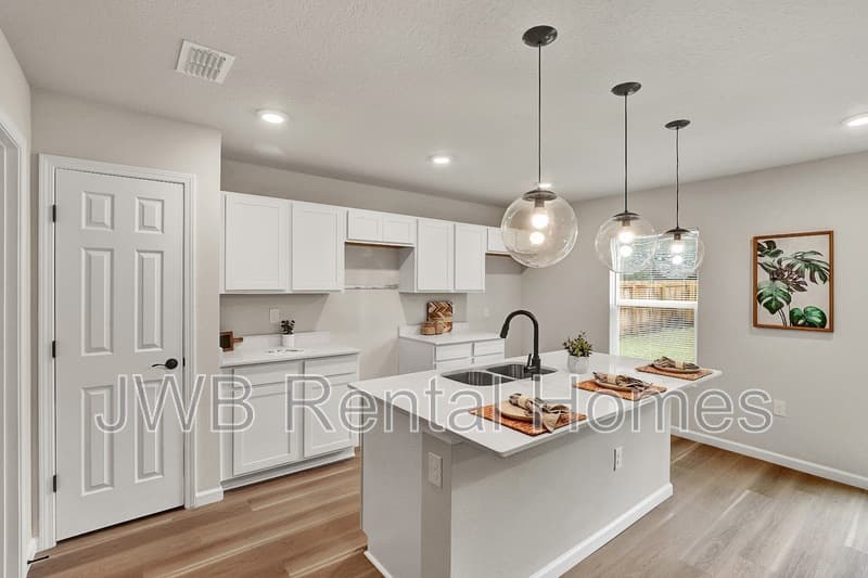 Jacksonville House: 2356 Brooklyn Rd
