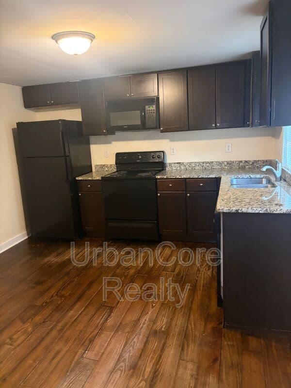 Richmond Condo: 627 N 27th St