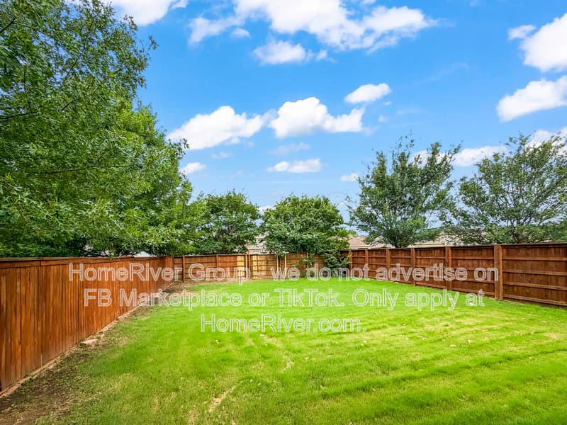 Argyle House: 410 Marshall Way