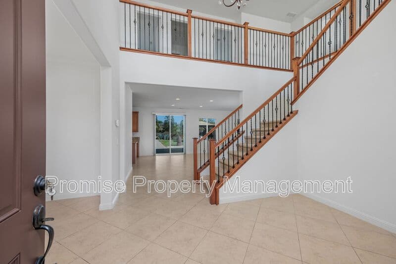 Oceanside House: 5514 Lipizzaner Circle