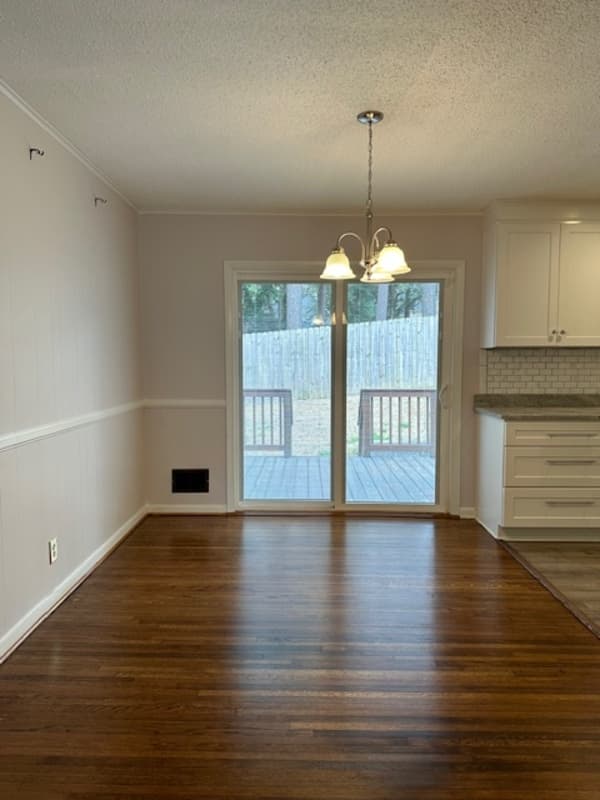 Columbia House: 2612 Sheryl Lane