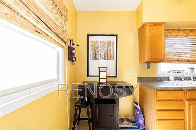 Des Moines House: 3942 57th Street