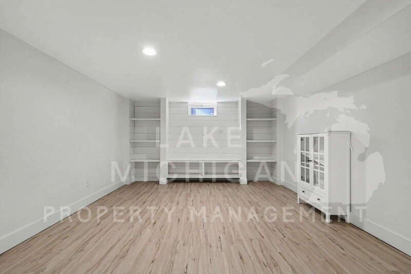 Grand Rapids House: 329 Alten Avenue Northeast
