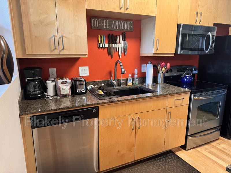 Boise House: 502 South 15th Street - 1