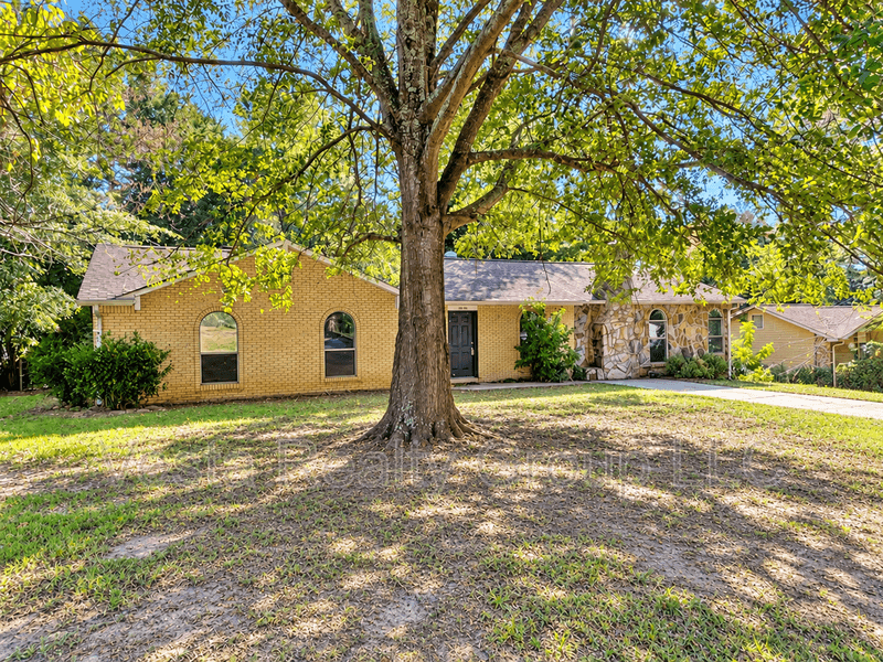 Morrow House: 6108 Deerfield Ct