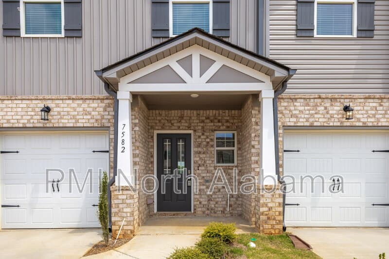 Huntsville Townhome: 7593 Discovery Point Drive Northwest