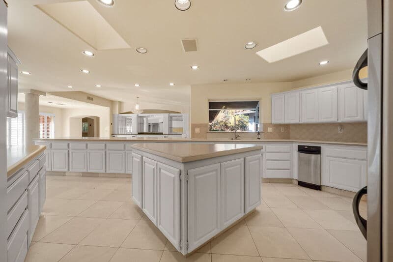 San Diego House: 18714 Bernardo Trails Dr