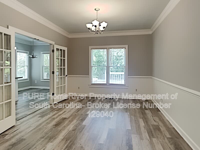 Columbia House: 313 Brook Hollow Dr