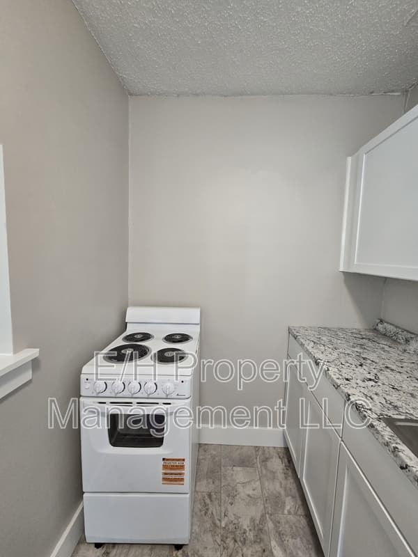 Wichita Condo: 540 South Bluff Avenue