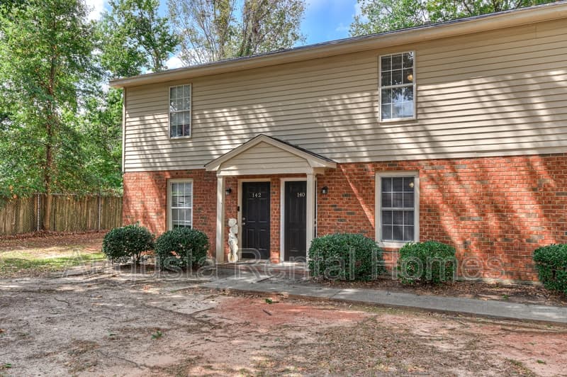North Augusta Townhome: 140 Chalet North Boulevard - 140