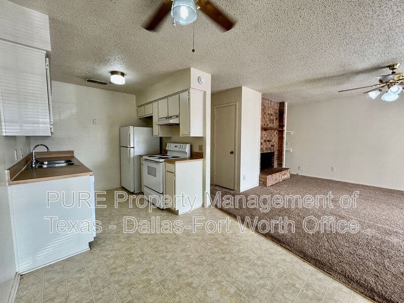 Arlington Condo: 423 Claire Court