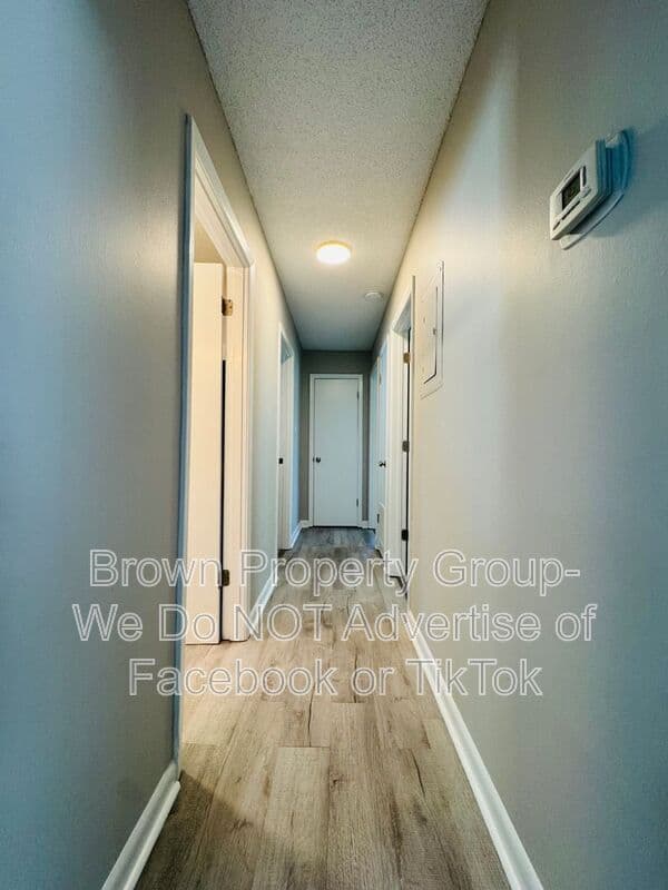 Fayetteville House: 5143 Longbranch Dr