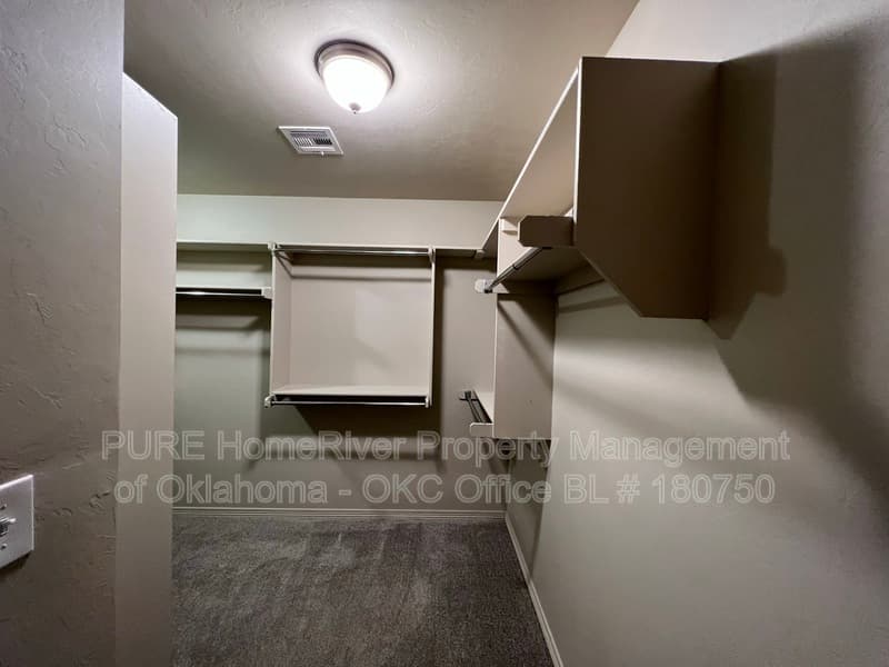 Yukon House: 4712 River Mesa Dr