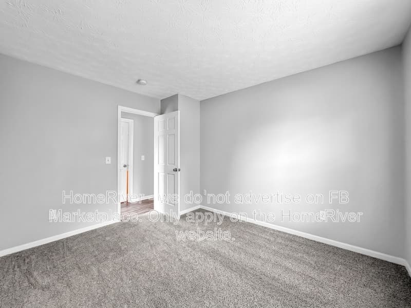 Lebanon House: 475 Lookout Ridge Dr