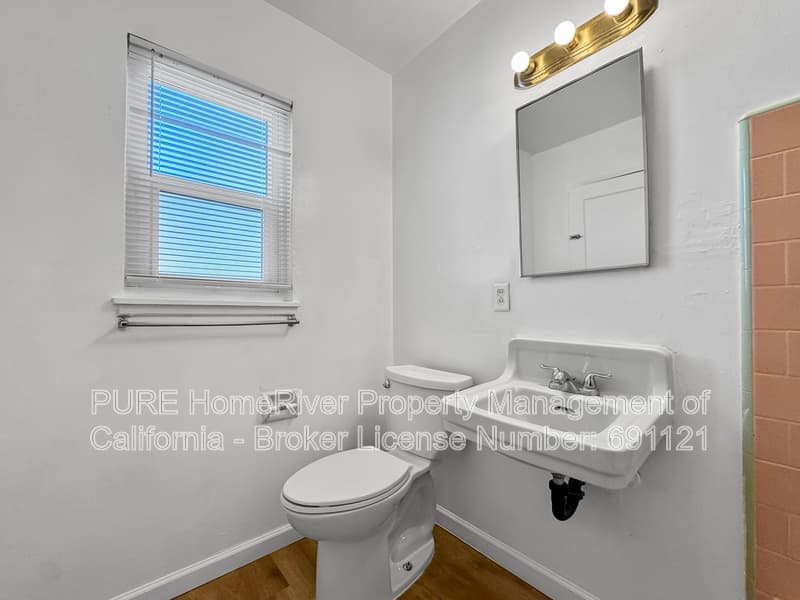 Sacramento Condo: 2957 Howe Ave