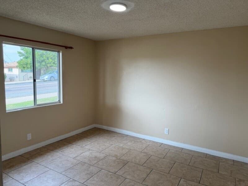 National City Condo: 1609 Grove Street Unit B