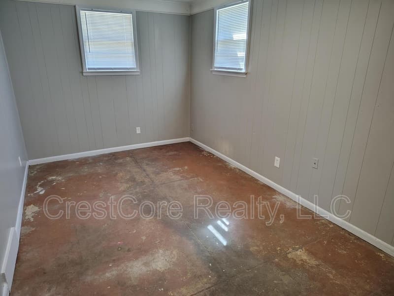 Memphis House: 1688 Haywood Ave
