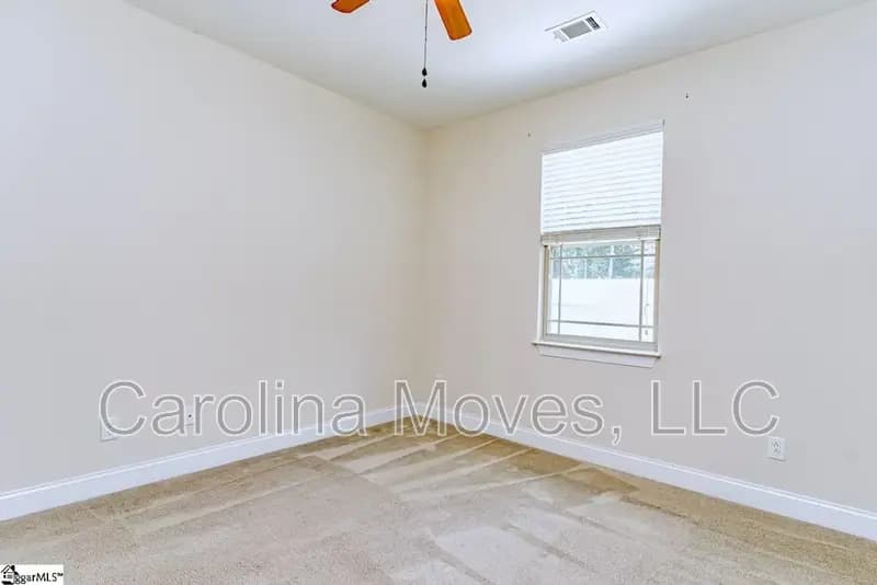 Simpsonville House: 4 Cedar Hill Court