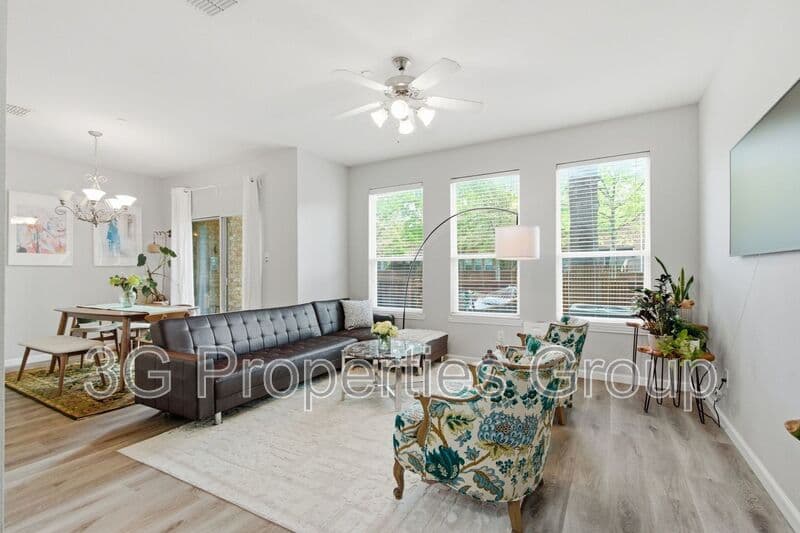 Lewisville House: 2925 St. Andrews Drive
