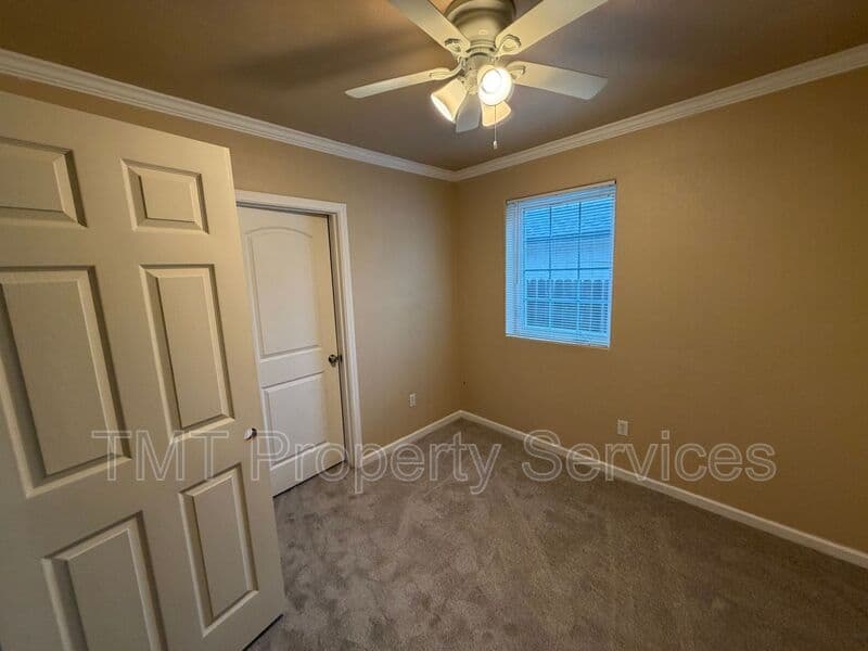 Sacramento House: 4200 35th St