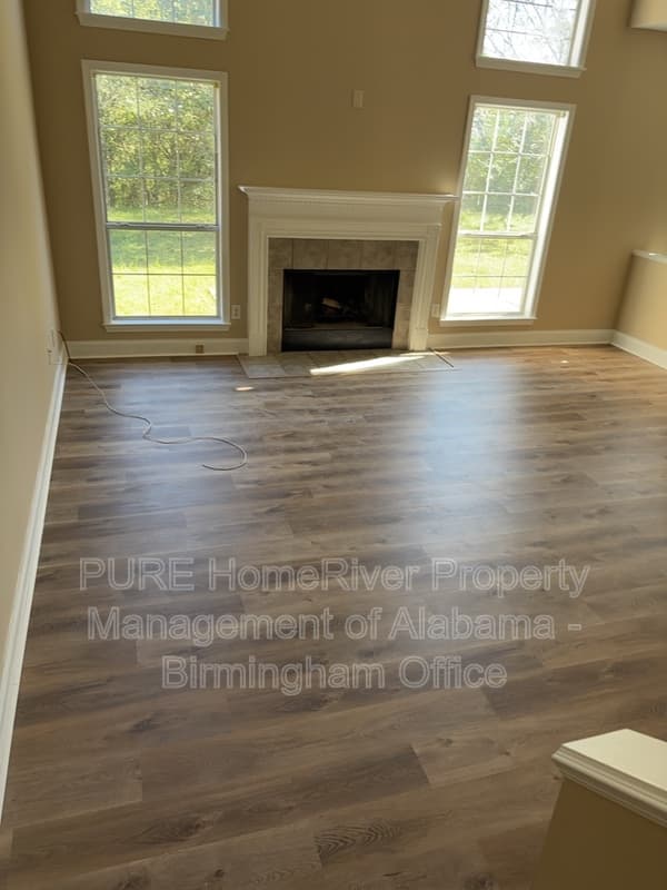 Helena House: 963 Old Cahaba Drive