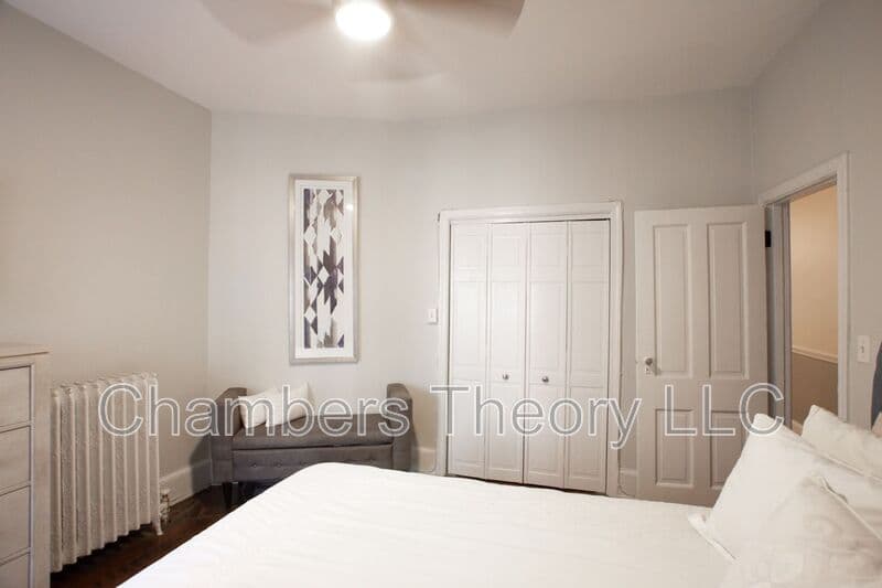 Washington Condo: 1823 Riggs Pl NW