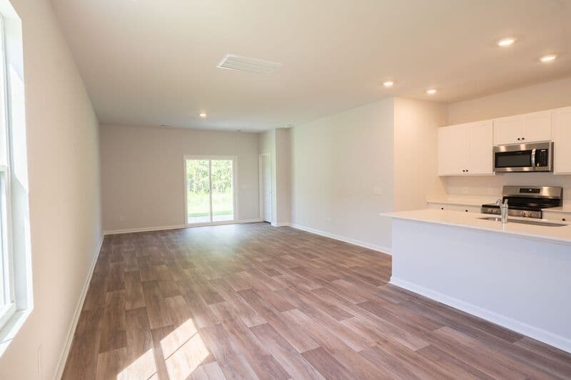 Bloomingdale House: 142 Geranium Way
