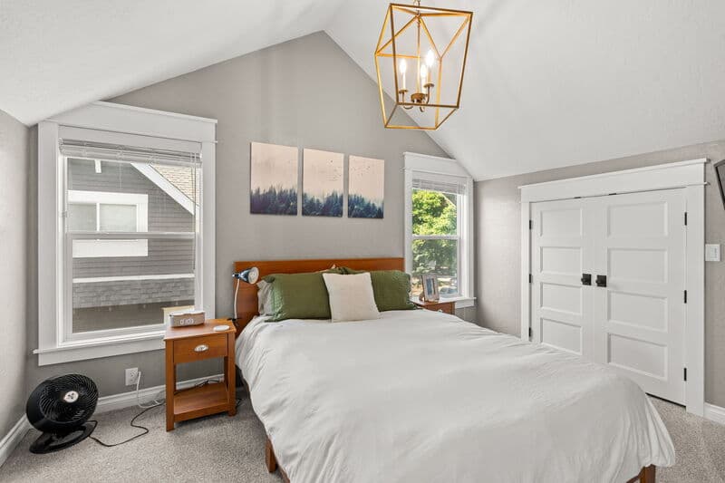 Spokane House: 3704 East 24th Avenue