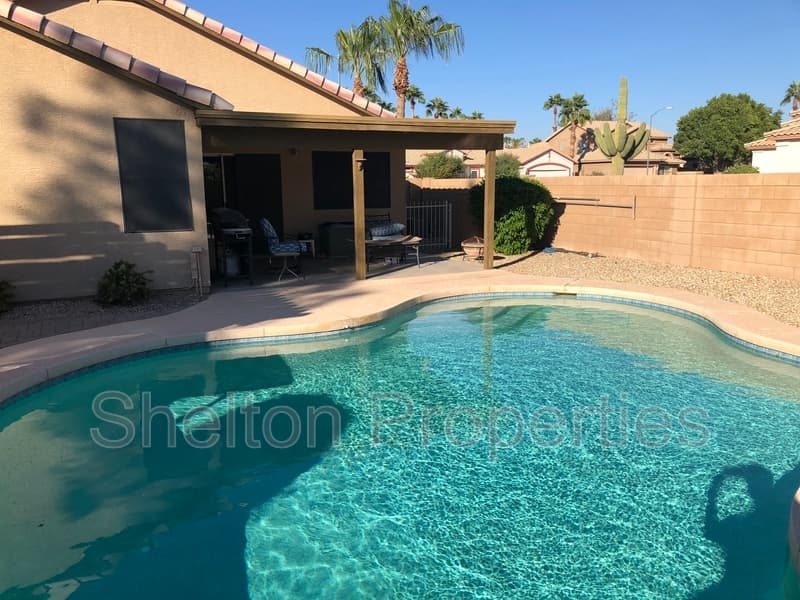 Goodyear House: 16105 W Hadley St