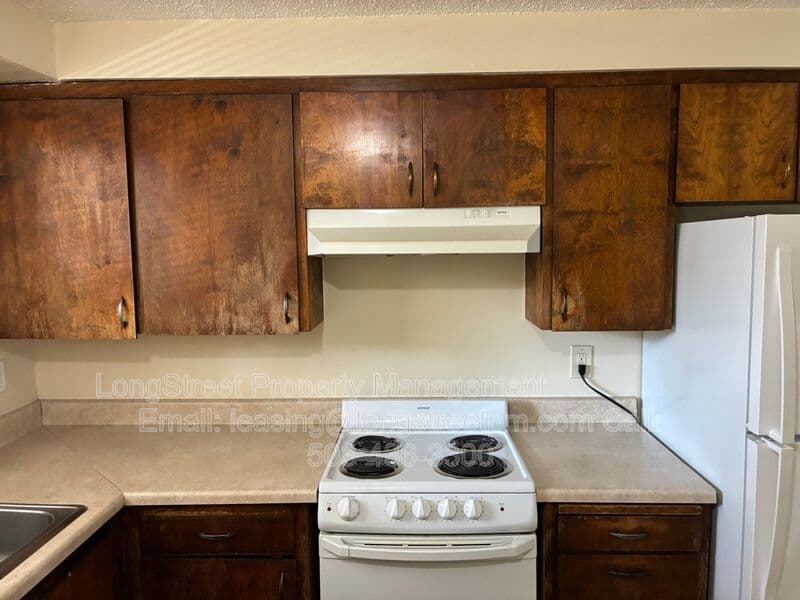 Corvallis Condo: 1250 SW E Ave