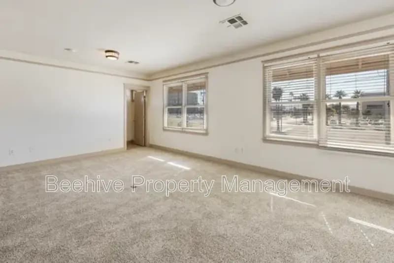 Phoenix House: 1301 W Monroe St