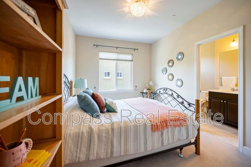 San Jose House: 265 Esfahan Ct