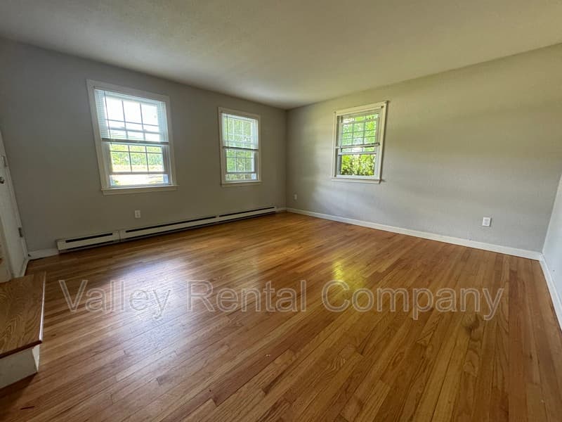 Sunderland Condo: 87 South Silver Lane - 2