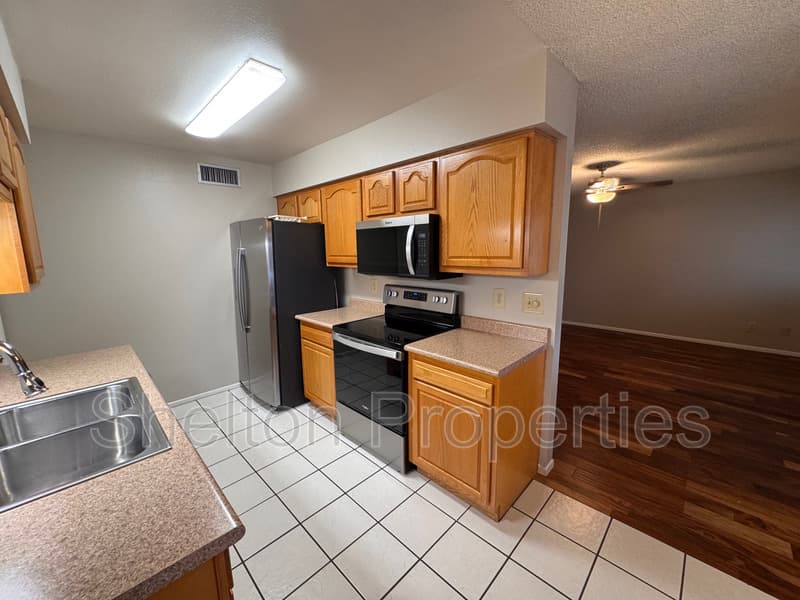 Peoria Condo: 10103 N 97th Ave Apt B