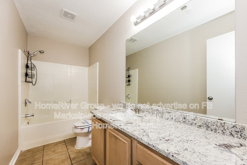 Duncanville House: 542 Alameda Ave
